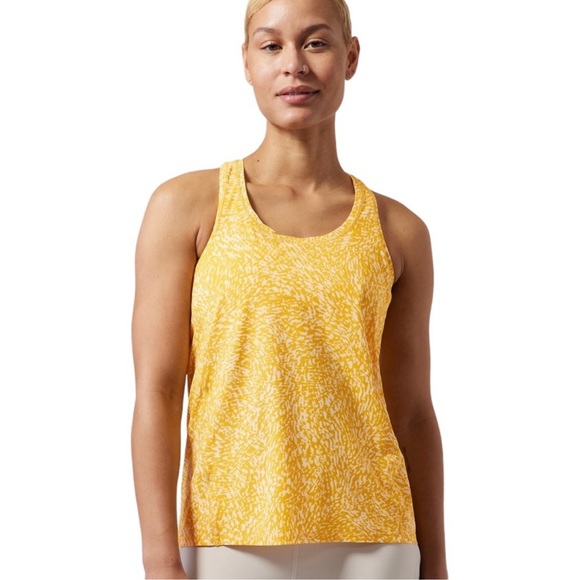 Athleta Tops Nwt Ultimate Scoop Tank Poshmark